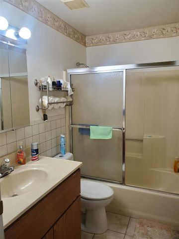 26215 Beverly Road, Taylor, MI 48180