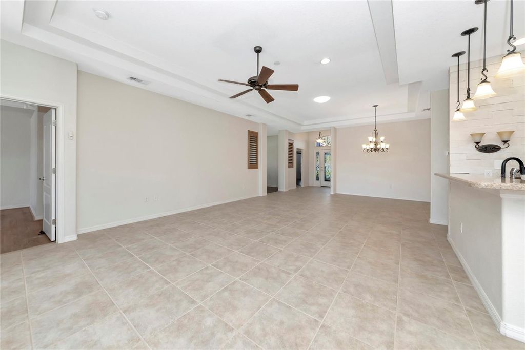 Image 11 of property listing at 223 RIVER ENCLAVE COURT, Bradenton, FL 34212