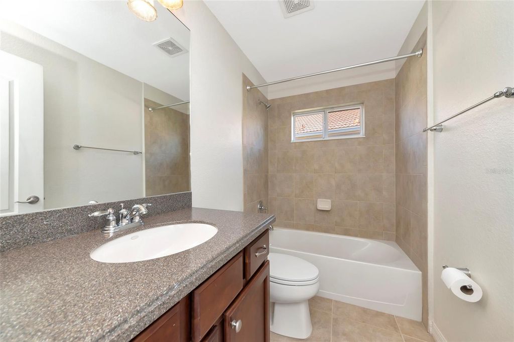 Image 23 of property listing at 223 RIVER ENCLAVE COURT, Bradenton, FL 34212