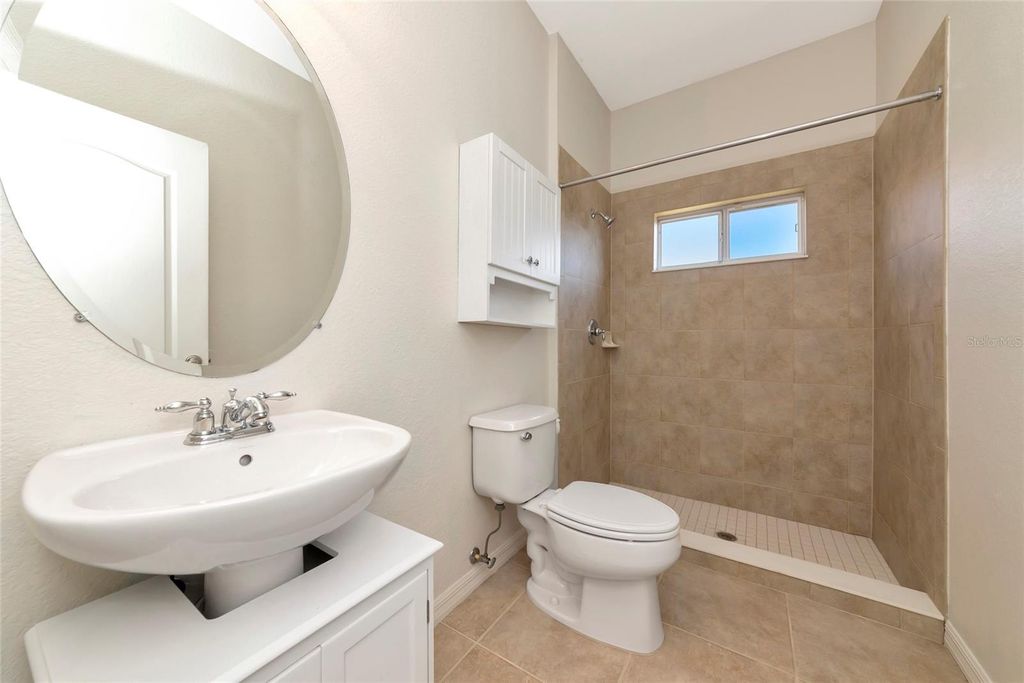 Image 37 of property listing at 223 RIVER ENCLAVE COURT, Bradenton, FL 34212