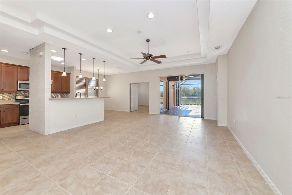 Image 6 of property listing at 223 RIVER ENCLAVE COURT, Bradenton, FL 34212