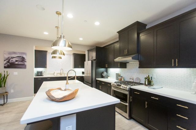 17878 Isabella Pl, Lathrop, CA 95330