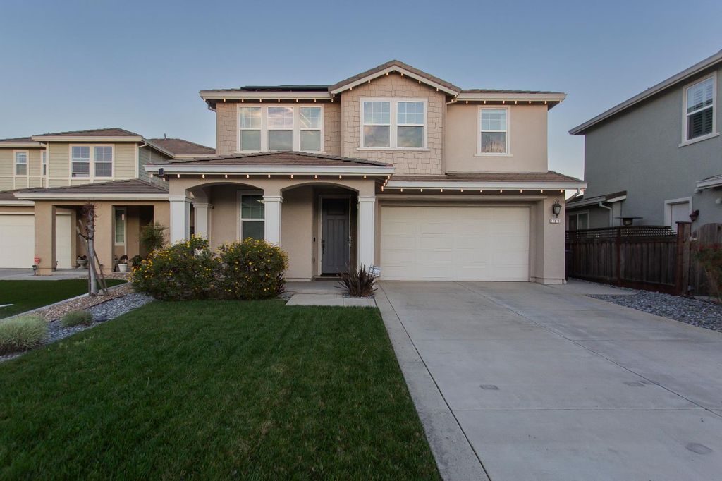 17878 Isabella Pl, Lathrop, CA 95330