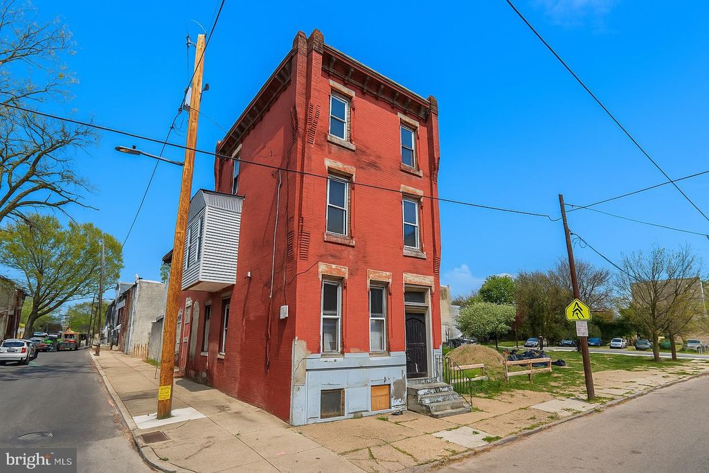 2417 N 10TH ST, Philadelphia, PA 19133