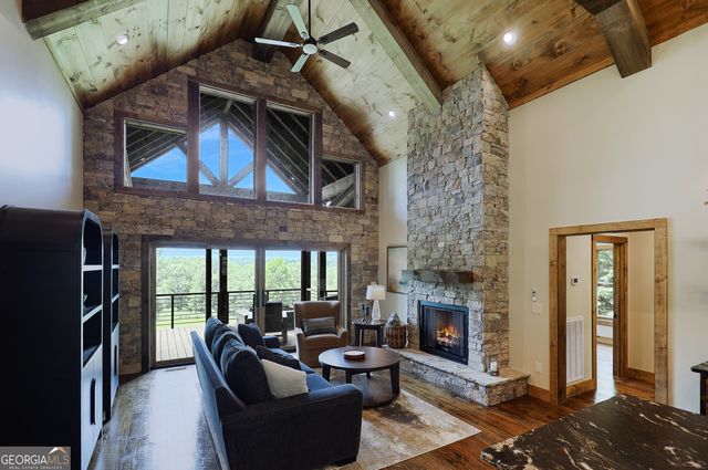 356 Arbor Creek Trail, Mineral Bluff, GA 30559