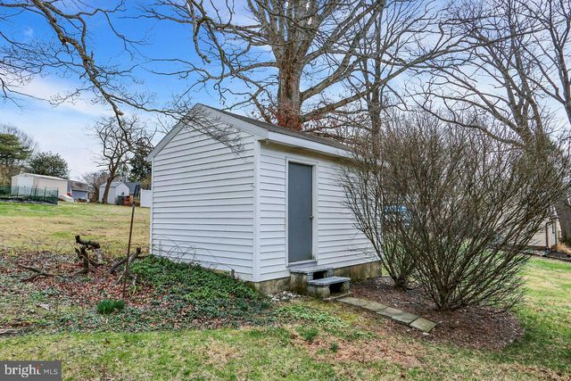 54 GRANDVIEW RD, Hummelstown, PA 17036