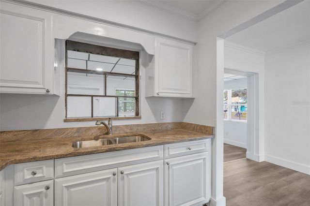 7031 GLENVIEW DRIVE, Tampa, FL 33619