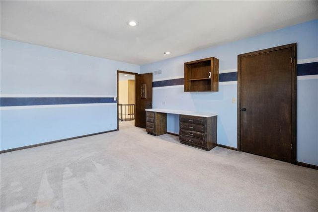 7616 NW Eastside Drive, Weatherby Lake, MO 64152