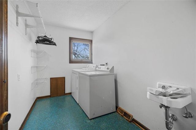 7616 NW Eastside Drive, Weatherby Lake, MO 64152