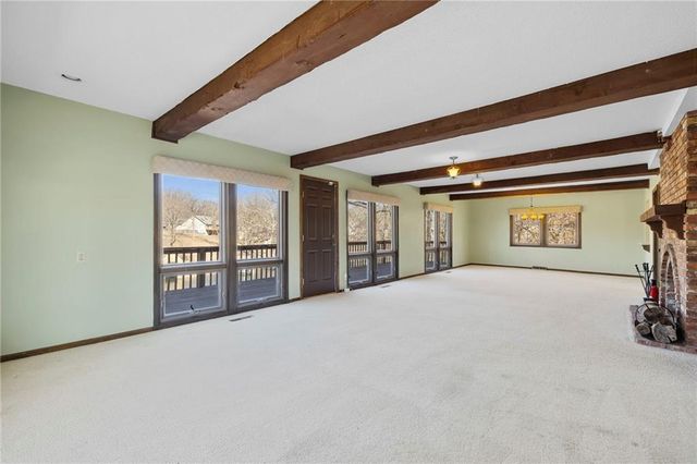 7616 NW Eastside Drive, Weatherby Lake, MO 64152