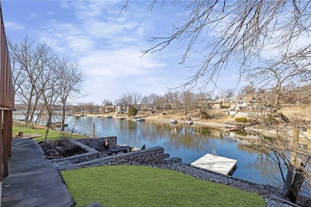 7616 NW Eastside Drive, Weatherby Lake, MO 64152