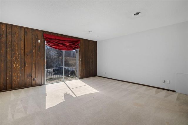 7616 NW Eastside Drive, Weatherby Lake, MO 64152