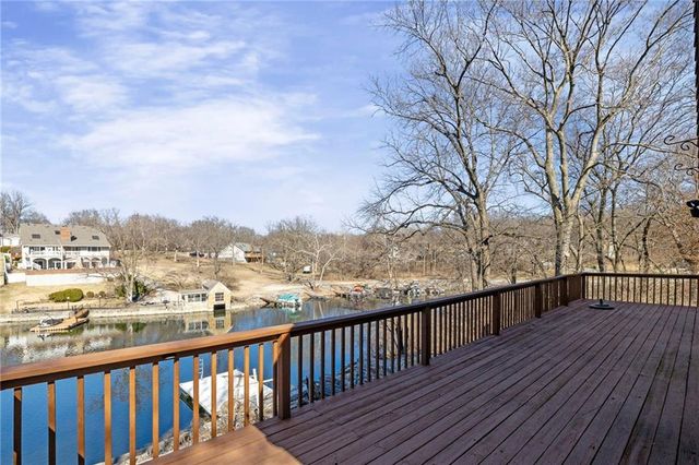 7616 NW Eastside Drive, Weatherby Lake, MO 64152