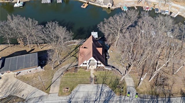 7616 NW Eastside Drive, Weatherby Lake, MO 64152