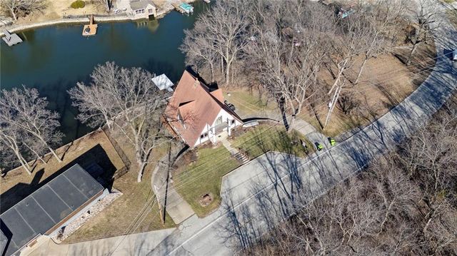 7616 NW Eastside Drive, Weatherby Lake, MO 64152