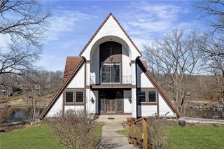 7616 NW Eastside Drive, Weatherby Lake, MO 64152