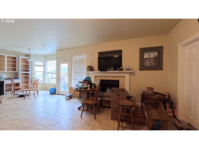 2180 DALKE RIDGE Dr, Salem, OR 97304