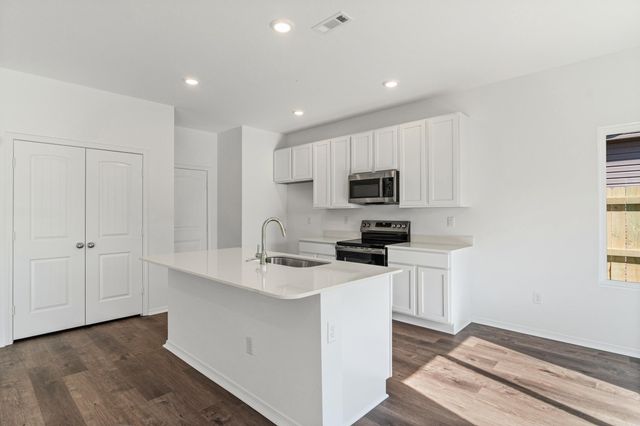 114 Sofia Drive, Maumelle, AR 72113