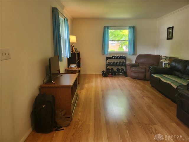 125 Mark Lane, Fairborn, OH 45324