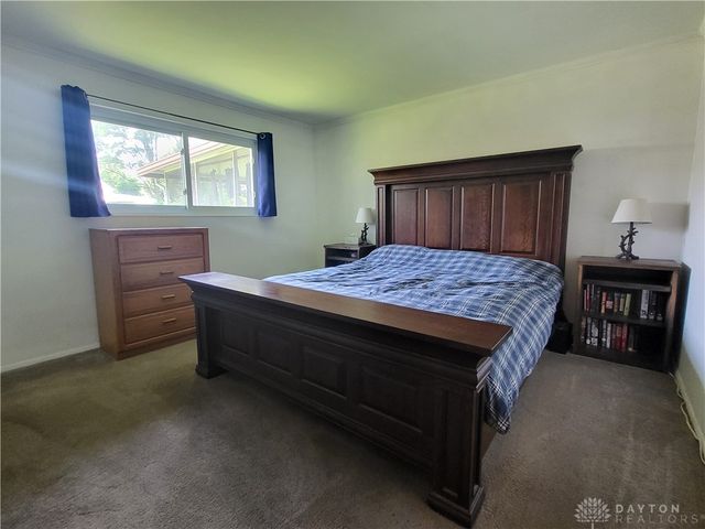 125 Mark Lane, Fairborn, OH 45324