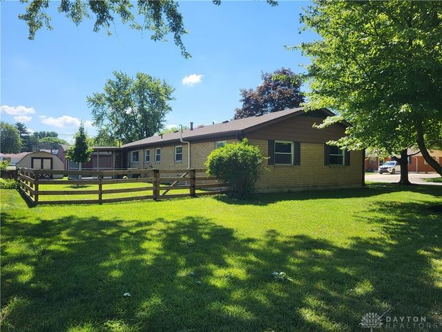 125 Mark Lane, Fairborn, OH 45324