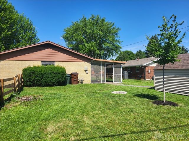 125 Mark Lane, Fairborn, OH 45324