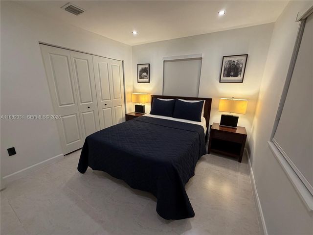 930 NW 145th Ter, Miami, FL 33168