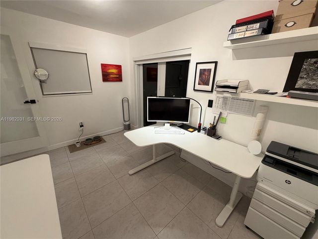 930 NW 145th Ter, Miami, FL 33168