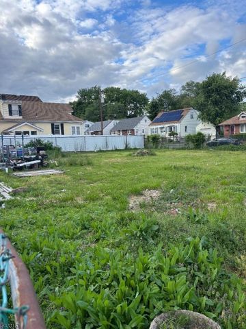 217 Ryerson Ave, Paterson City, NJ 07502