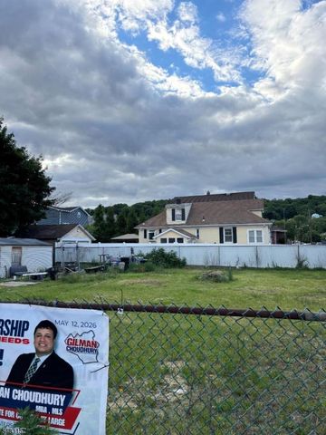 217 Ryerson Ave, Paterson City, NJ 07502
