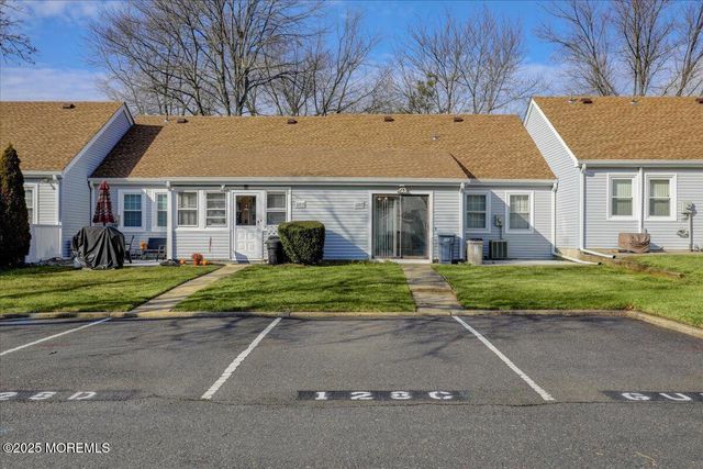 128 Korn Market C, Freehold, NJ 07728