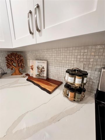 5623 MIDNIGHT PASS ROAD 615, Siesta Key, FL 34242