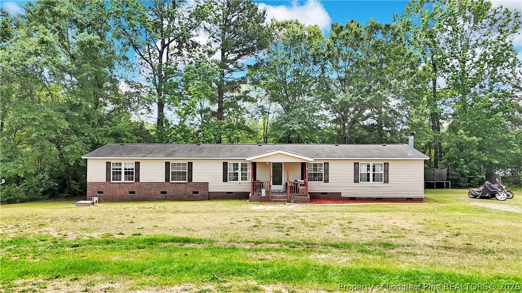 246 Farmhouse Court, Sanford, NC 27332 — exterior