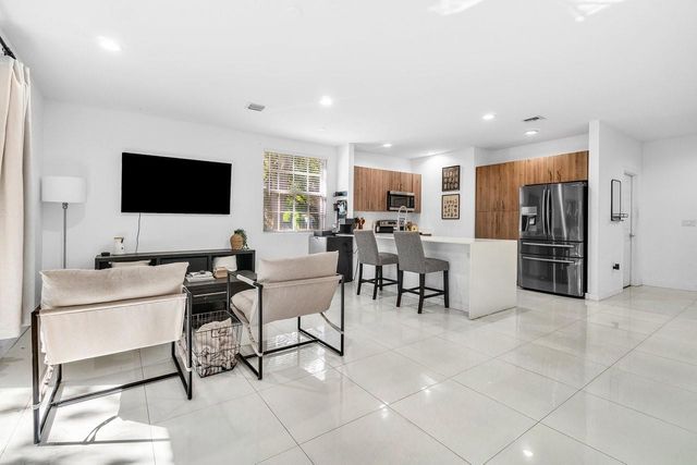 1030 Crystal Way 104, Delray Beach, FL 33444