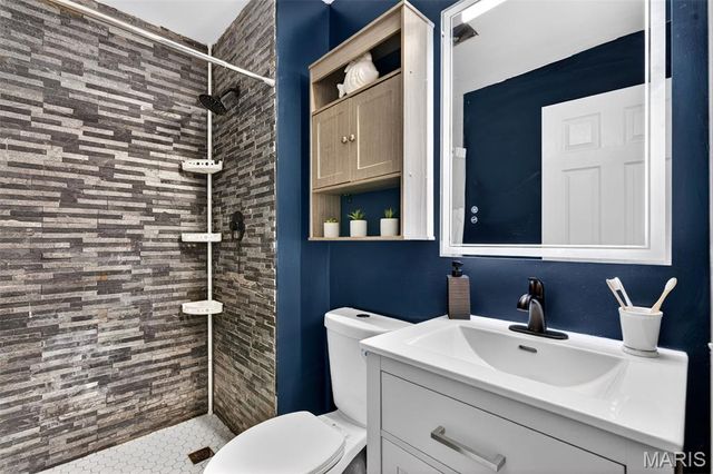 3255 Classic Drive, Florissant, MO 63033