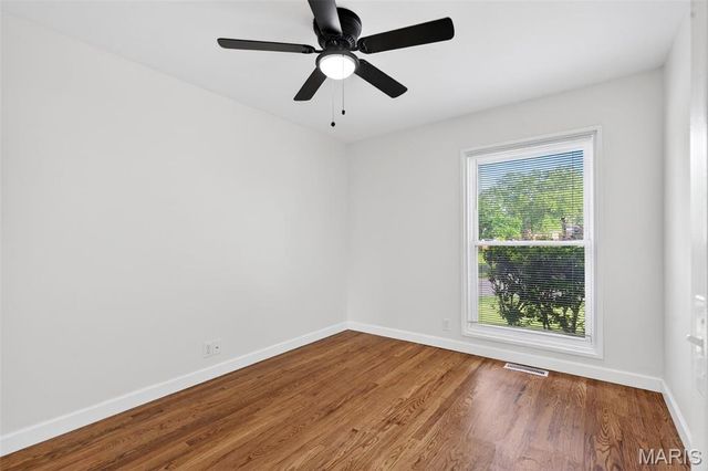 3255 Classic Drive, Florissant, MO 63033