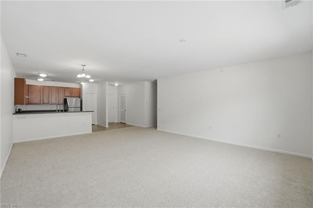 5321 Warminster Dr Unit 303, Virginia Beach, VA 23455