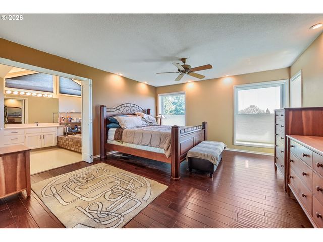 2902 Sw ORCHARD HILL Pl, Lake Oswego, OR 97035