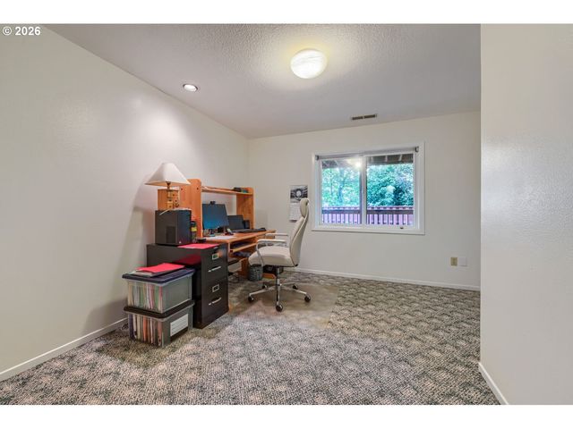 2902 Sw ORCHARD HILL Pl, Lake Oswego, OR 97035