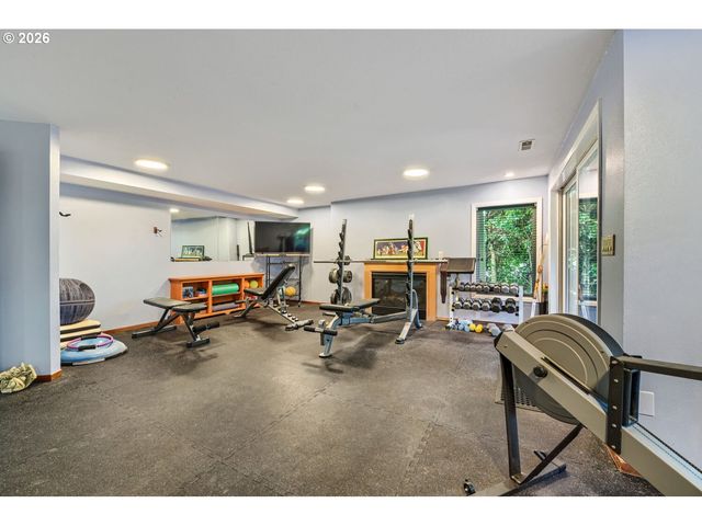 2902 Sw ORCHARD HILL Pl, Lake Oswego, OR 97035