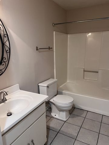 135 Hicks Rd, Nashville, TN 37221