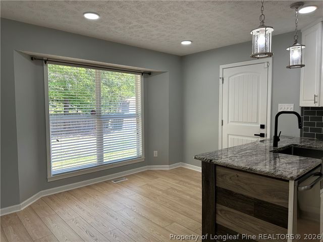 6913 Timbercroft Lane, Fayetteville, NC 28314