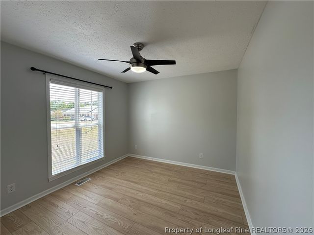 6913 Timbercroft Lane, Fayetteville, NC 28314