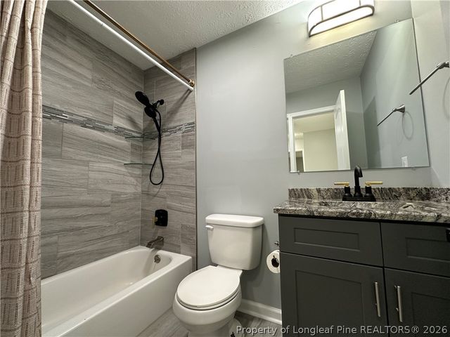 6913 Timbercroft Lane, Fayetteville, NC 28314