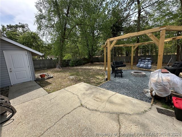 6913 Timbercroft Lane, Fayetteville, NC 28314