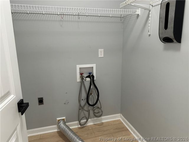 6913 Timbercroft Lane, Fayetteville, NC 28314