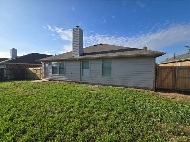 5832 World Champion Court, Fort Worth, TX 76179