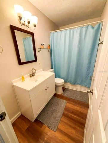 2015 OAKWOOD AVENUE, Tampa, FL 33605