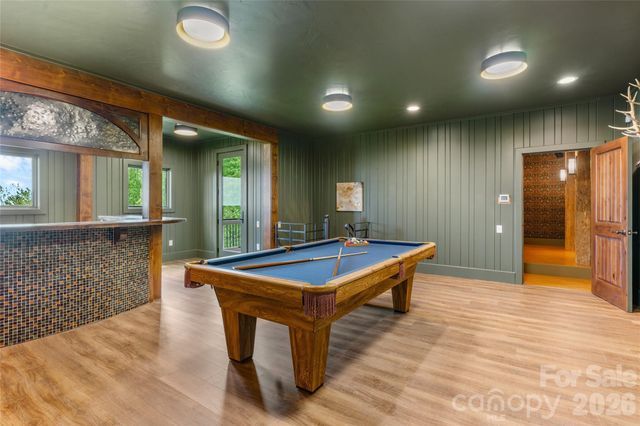 96 Moltz Court, Lake Toxaway, NC 28747