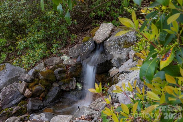 96 Moltz Court, Lake Toxaway, NC 28747
